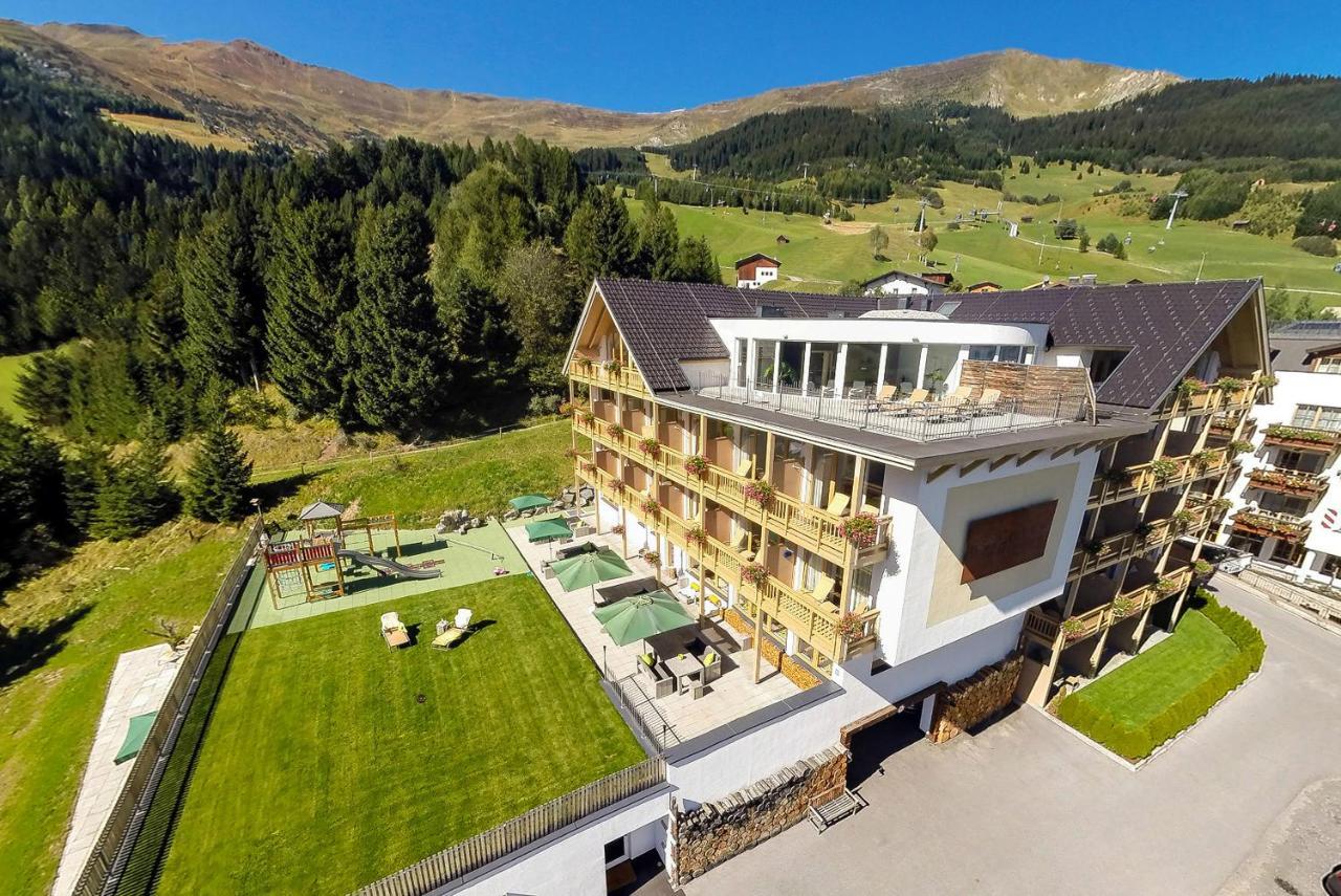 Natuerlich Hotel Mit Charakter Fiss Eksteriør bilde