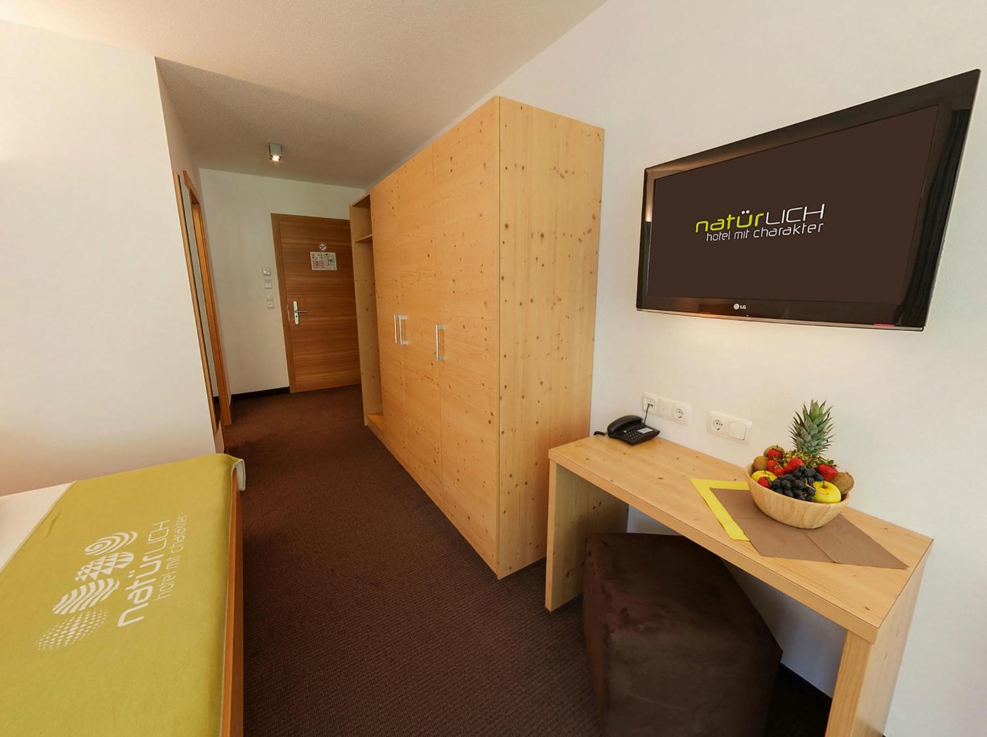 Natuerlich Hotel Mit Charakter Fiss Rom bilde