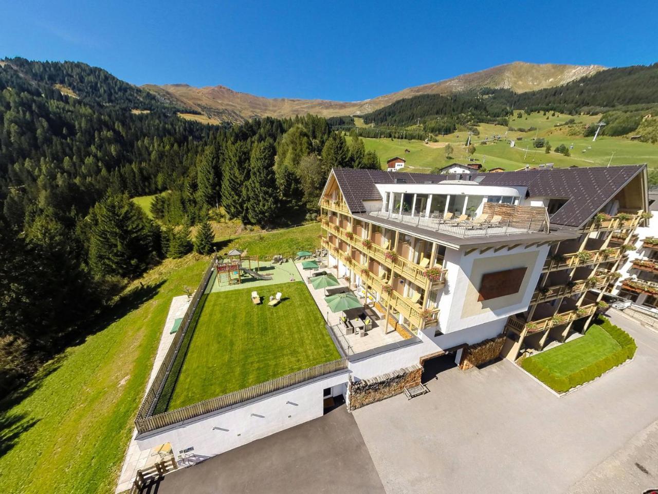 Natuerlich Hotel Mit Charakter Fiss Eksteriør bilde